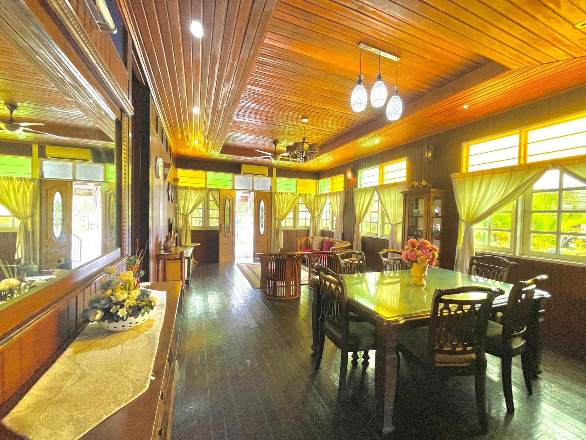 Ayer Hitam Tamteh Homestay מראה חיצוני תמונה