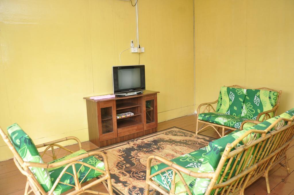 Ayer Hitam Tamteh Homestay חדר תמונה